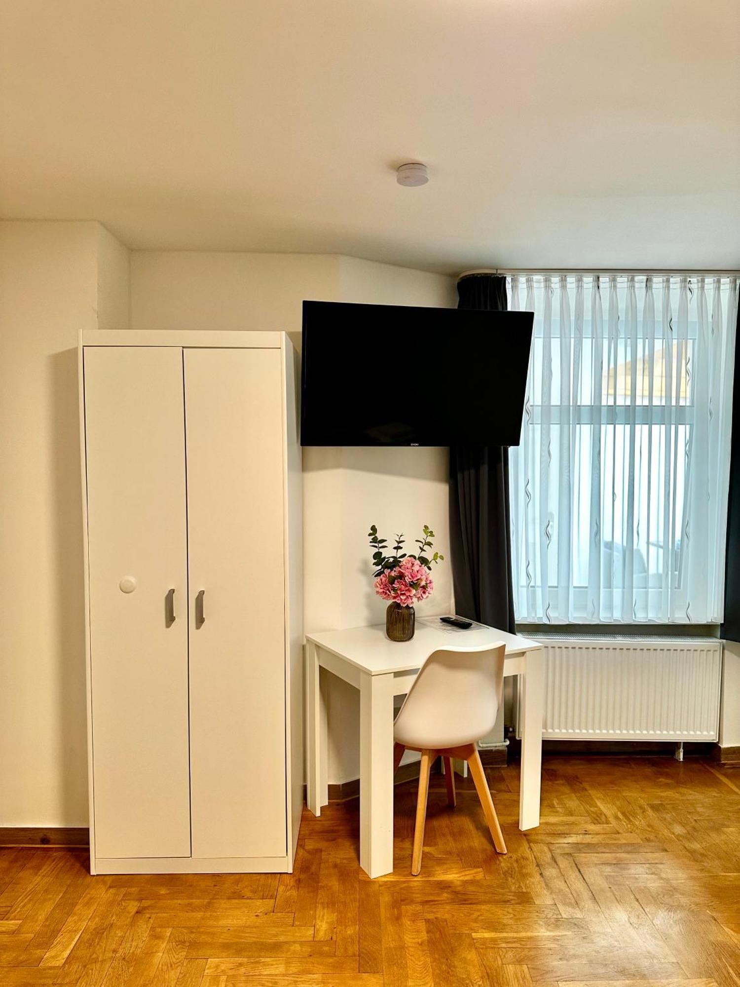 Stendaler Apartments Room photo